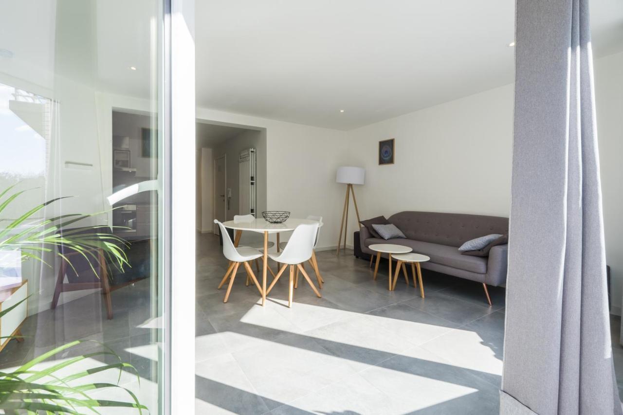 Luxury Apartment With Free Parking Ostend Exterior photo