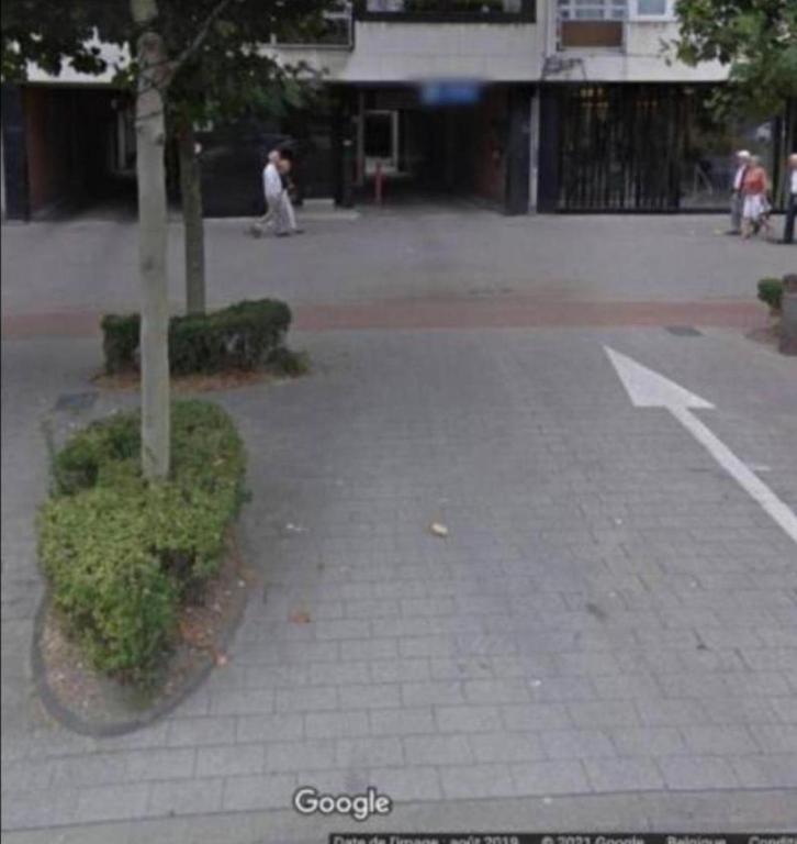 Luxury Apartment With Free Parking Ostend Exterior photo